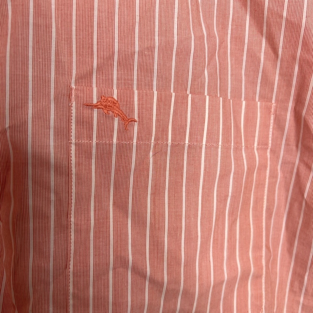 Tommy Bahama Button Down Men’s Size Medium - Picture 5 of 6